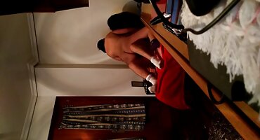 ఒక నల్లటి జుట్టు గల స్త్రీని తో ఫకింగ్