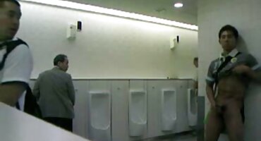 ఒక తెలుగు బ్లూ ఫిలిం సెక్స్ అనుభవజ్ఞుడైన మహిళ పురుషాంగం గాయం తో ఒక వ్యక్తి సహాయం ఎలా తెలుసు