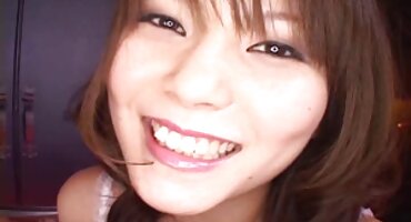 పూకు మీధ చీలిన ప్రదేశం