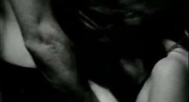 క్లీన్ షేవెన్ కూచీ బ్లూ సెక్స్ తెలుగు సెక్స్ మరియు యామ్-సైజ్ మ్యాన్ మాంసంతో గోధుమ-బొచ్చు