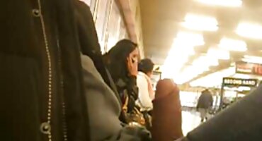 తెలుపు అందం రంధ్రాలు కోసం రెండు తెలుగు బ్లూ సెక్స్ బ్లాక్ కాక్స్