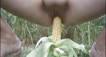 స్త్రీగుహ్యాంకురము రుద్దడం